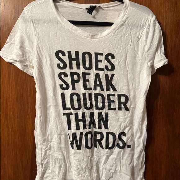 Forever 21 Women’s Graphic Tee - Size Large - Picture 2 of 4